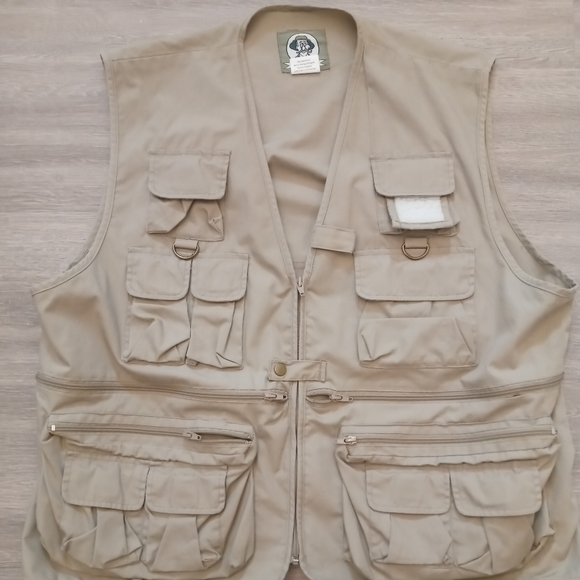Fishing vest - Picture 5 of 5